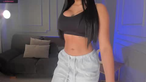 Sara Winstone online show from 02-23-25, 12:05