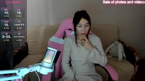 Sara online show from 09-22-25, 03:19