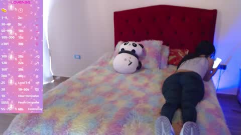 Snapshot of saray_honey1 chatting on 09-25-25, 08:12 saray online show from 09-25-25, 08:12