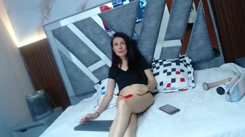 saray_hot202cl online show from 02-09-26, 12:25