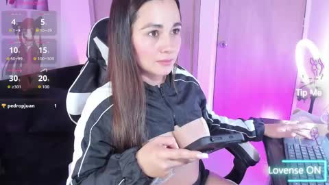 Snapshot of saray_mendoza chatting on 06-05-26, 11:43 Saray Mendoza online show from 06-05-26, 11:43