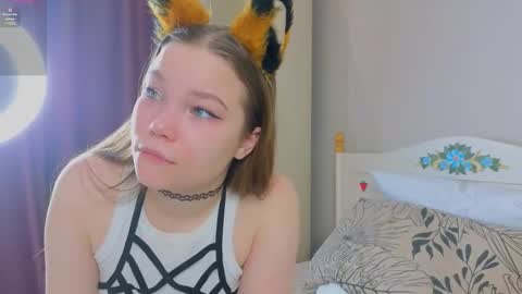 Snapshot of saridesutter chatting on 03-03-26, 01:23 saridesutter online show from 03-03-26, 01:23