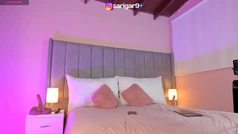 Sara Garcia online show from 01-04-25, 03:49