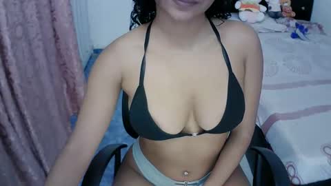 Snapshot of sarisha__ chatting on 12-27-24, 01:11 Sarisha online show from 12-27-24, 01:11