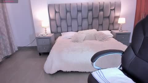  Saritaaa  online show from 11-29-25, 09:45