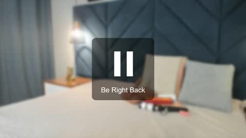 Sara  online show from 11-18-25, 04:17