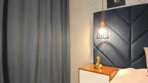 Sara  online show from 04-09-26, 05:07