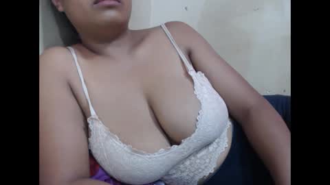 saronette online show from 02-20-25, 11:31