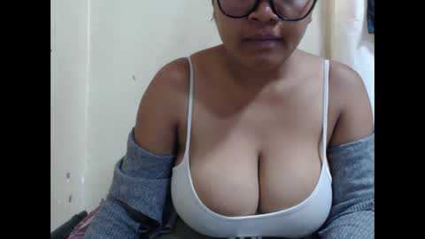 saronette online show from 04-01-26, 04:57