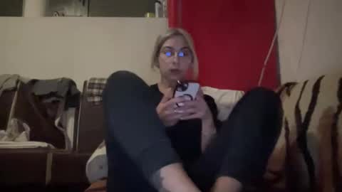 Sarrah online show from 01-05-25, 06:24