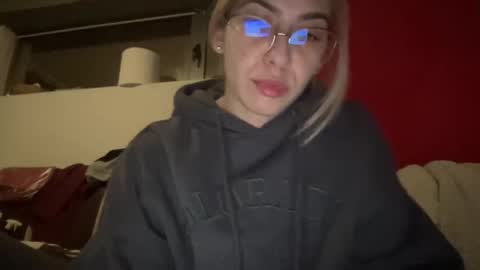 Sarrah online show from 01-14-25, 09:20