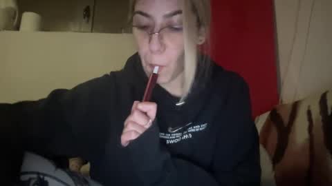 Sarrah online show from 01-29-25, 05:24