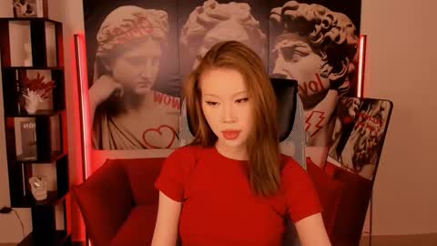 Snapshot of sarrahrice chatting on 02-17-26, 05:19 SarahRice online show from 02-17-26, 05:19