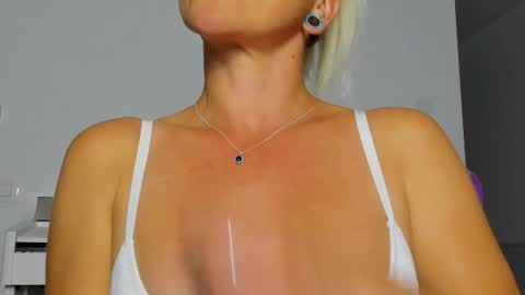 Snapshot of sasha_greens chatting on 07-14-26, 09:31 Sasha Green online show from 07-14-26, 09:31