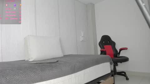 Sasha  online show from 12-22-25, 04:09