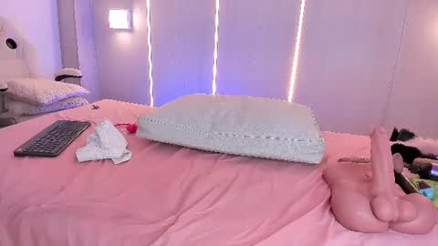 Snapshot of sasha_rivers chatting on 06-13-26, 07:50 Sasha online show from 06-13-26, 07:50
