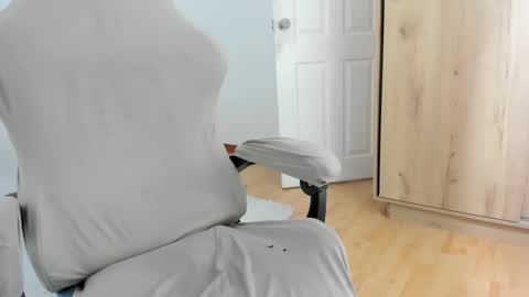 Sasha Sweet online show from 12-16-25, 02:27