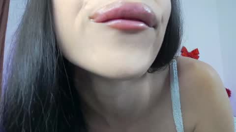 Snapshot of sashaaluvv chatting on 05-20-26, 06:58 Sasha Luv online show from 05-20-26, 06:58