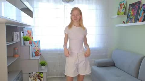 Sasha online show from 04-11-26, 05:12