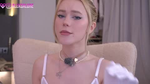 Snapshot of sashalore chatting on 05-18-26, 04:07 sashalore online show from 05-18-26, 04:07