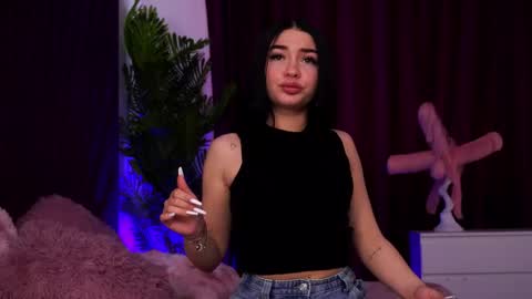 Snapshot of sashalorrenz chatting on 04-23-26, 12:29 Sasha online show from 04-23-26, 12:29