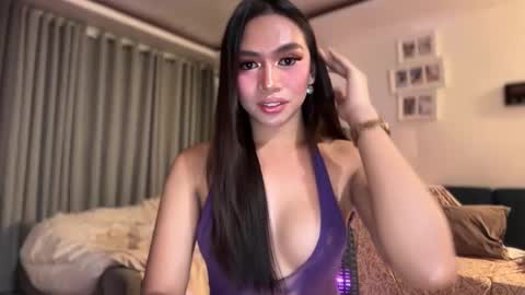 Snapshot of sashaswan69 chatting on 11-12-25, 11:10 Sasha online show from 11-12-25, 11:10