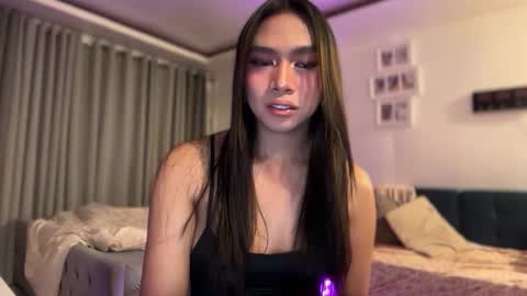 Snapshot of sashaswan69 chatting on 11-14-25, 07:29 Sasha online show from 11-14-25, 07:29