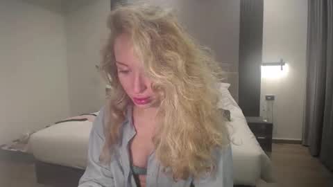 Sasha online show from 03-04-26, 04:40