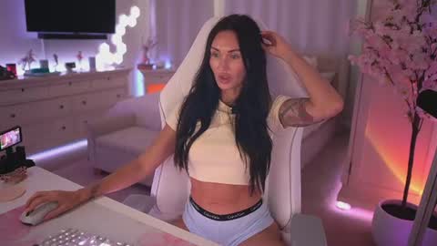 sashawest_official online show from 07-28-26, 10:31