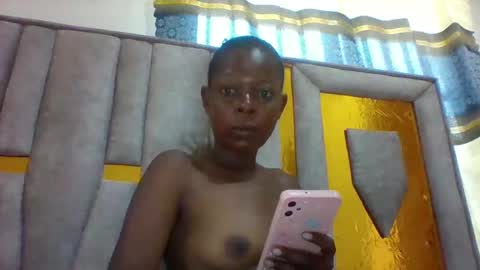 Snapshot of sashay_dario chatting on 01-02-25, 04:30 sashay_dario online show from 01-02-25, 04:30