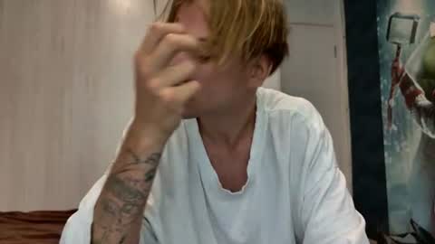 Sasha --  online show from 06-22-26, 05:59