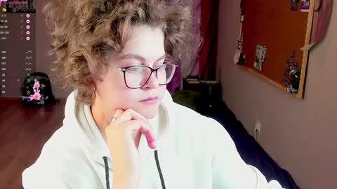 Snapshot of sashy_way chatting on 12-08-24, 03:43 .Alexandra online show from 12-08-24, 03:43