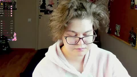 Snapshot of sashy_way chatting on 12-12-24, 12:27 .Alexandra online show from 12-12-24, 12:27