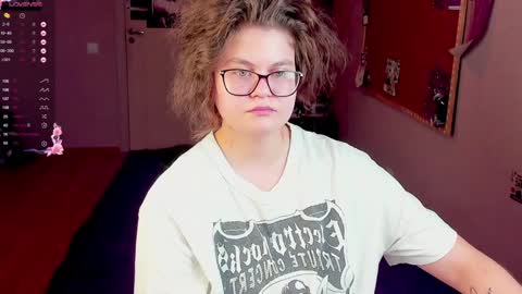 Snapshot of sashy_way chatting on 01-11-25, 06:12 .Alexandra online show from 01-11-25, 06:12