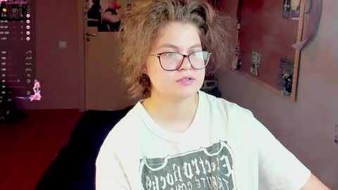 Snapshot of sashy_way chatting on 01-12-25, 10:45 .Alexandra online show from 01-12-25, 10:45