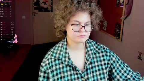 Snapshot of sashy_way chatting on 01-15-25, 02:02 .Alexandra online show from 01-15-25, 02:02