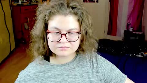 Snapshot of sashy_way chatting on 10-09-25, 05:00 .Alexandra online show from 10-09-25, 05:00