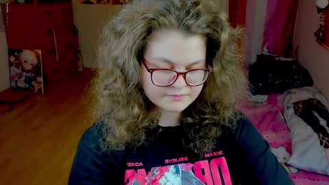 .Alexandra online show from 05-18-26, 09:31