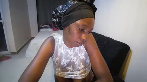 sassy_angel1 online show from 02-06-26, 02:16