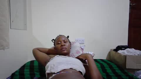 sassy_bella online show from 03-05-25, 07:16