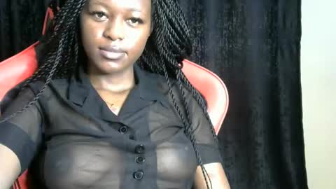 Snapshot of sassy_lyne chatting on 04-28-26, 06:07 sassy_lyne online show from 04-28-26, 06:07