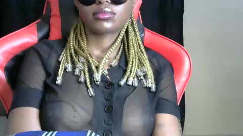 Snapshot of sassy_lyne chatting on 05-31-26, 12:41 sassy_lyne online show from 05-31-26, 12:41