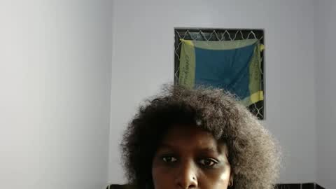 Snapshot of sassyvece12 chatting on 01-11-26, 07:19 Sassy online show from 01-11-26, 07:19