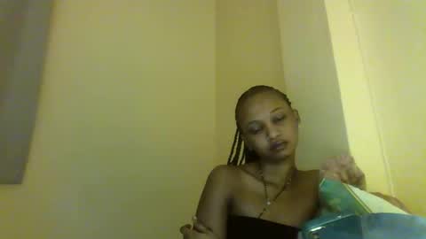 Tina online show from 03-10-26, 12:04