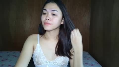 saszzyyumiie online show from 10-06-25, 02:53