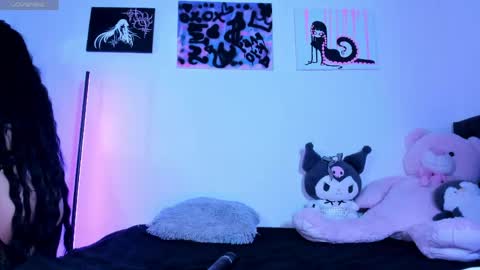   im expecting 300 thumbs up on my altar online show from 05-14-26, 11:22