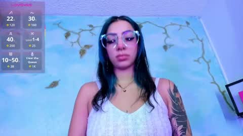 Snapshot of saturno_stone chatting on 05-05-26, 04:31 Saturnooo online show from 05-05-26, 04:31