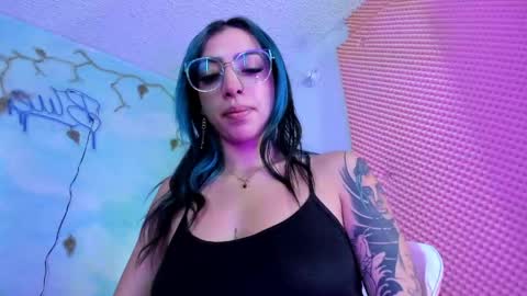 Snapshot of saturno_stone chatting on 05-25-26, 11:44 Saturnooo online show from 05-25-26, 11:44