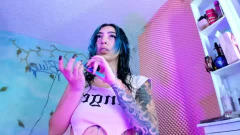 Snapshot of saturno_stone chatting on 05-29-26, 02:20 Saturnooo online show from 05-29-26, 02:20