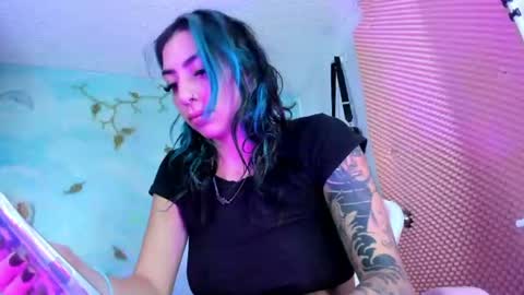 Snapshot of saturno_stone chatting on 06-16-26, 04:59 Saturnooo online show from 06-16-26, 04:59